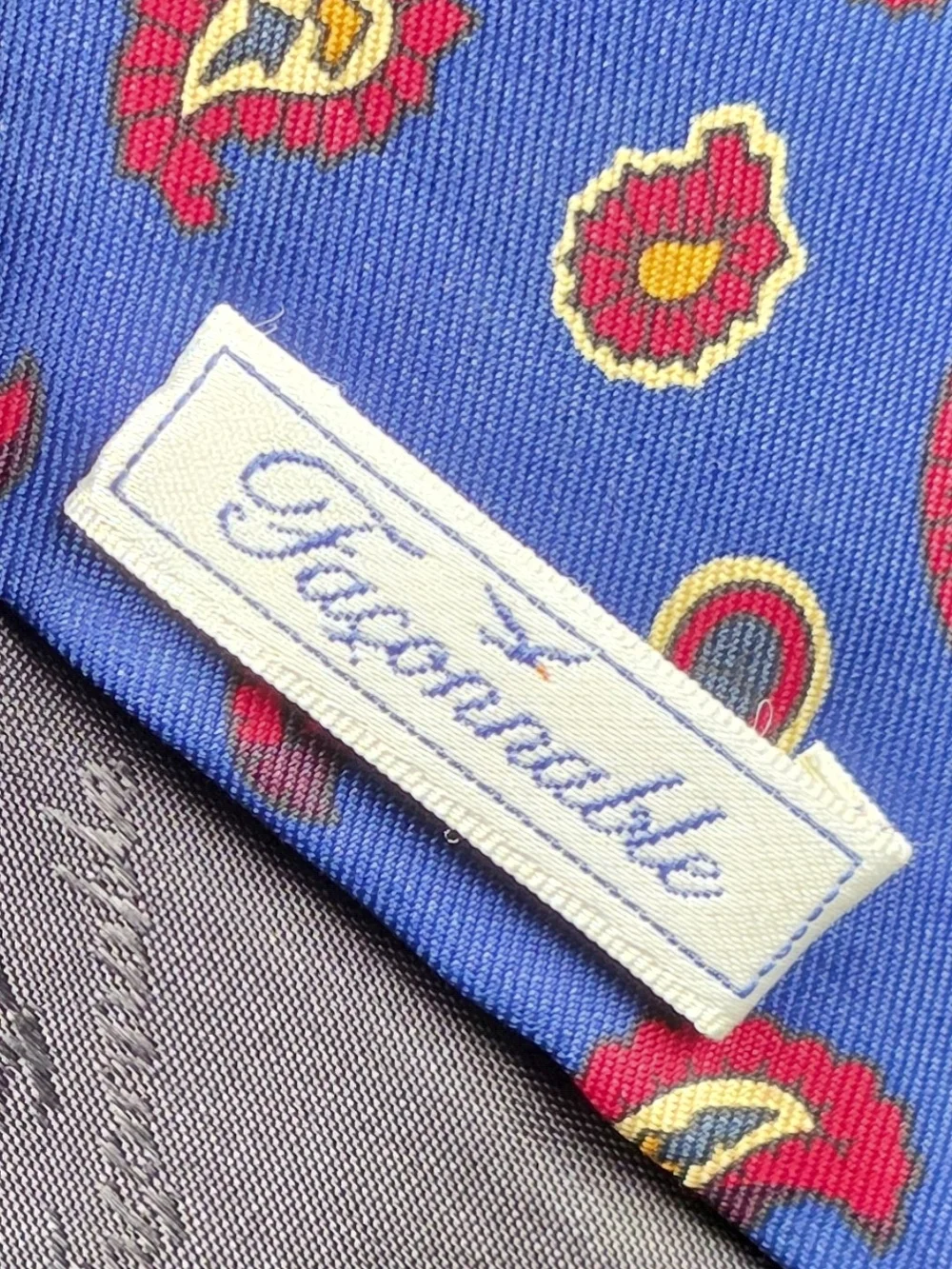 Vintage Façonnable 100% Silk Italian Paisley Tie
